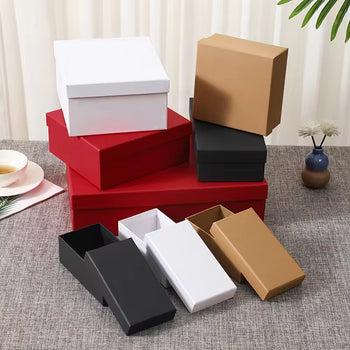 Set me 10 kuti paketimi dhuratash njëngjyrëshe