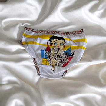 Mbathje për vajza me figurë Betty