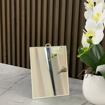 Pasqyrë statike për make up