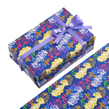 Letër paketimi për dhurata me shkrim "Happy Birthday" me sfond blu
