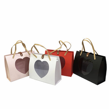 Cantë paketimi me dorezë, zemër transparente në mes, me kopsë