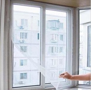 Rrjetë me shirit ngjitës për mushkonja