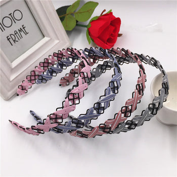 Rreth flokësh metalik me detaje cope me vija