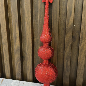 Yll i kuq me xixa për majën e pemes