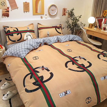 Set çarçafësh me dizenjo GG