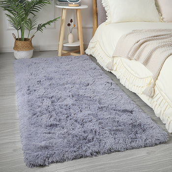 Tapet pellushi njëngjyrëshe në formë drejtkëndore