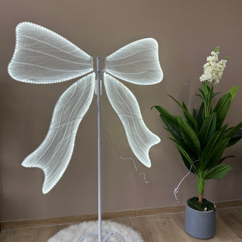 Llampë dekorative në formë fjongoje