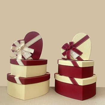 Set kuti dhuratash në formë zemre x3