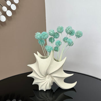 Vazo dekorative qeramike në formë guackë deti