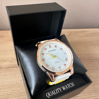 Orë për femra ngjyrë rose gold me rrip silikoni dyngjyrësh