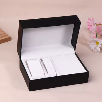 Kuti për ora dhe byzylykë, me brendësi të bardhë