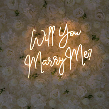 Tabelë LED me shkrim "Will you marry me?"