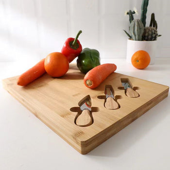 Pjatë antipaste druri me thika