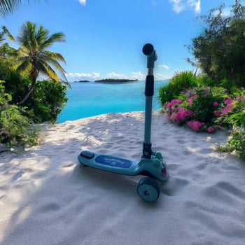 Skuter për fëmije me bretkosë dhe glob me topa