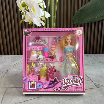 Queen Sweet, nena & vajza me garderobe & kurore