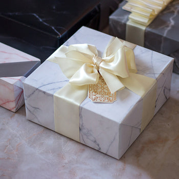 Letër paketimi për dhurata me dizenjo marble