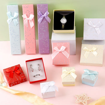 Kuti për bizhuteri me elementë yjesh