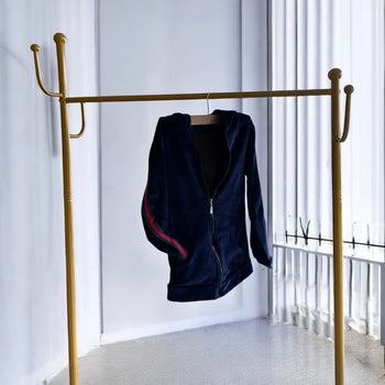 Xhaketë sportive me veshje pushi