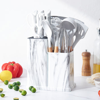 Set për servirje inoksi me bisht druri e  dizenjo mermeri