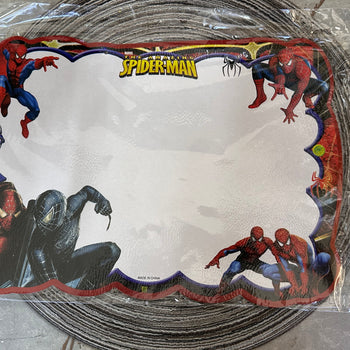 Tabelë shkrimi me lapustile me Spiderman