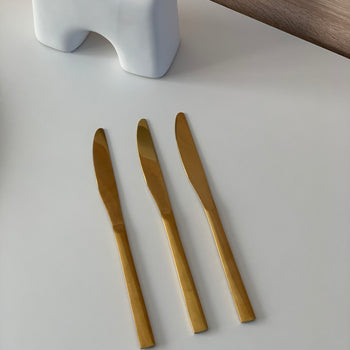 Set thikash, 6 copë