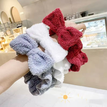 Shirit pellushi me fjongo dhe llastik anësore