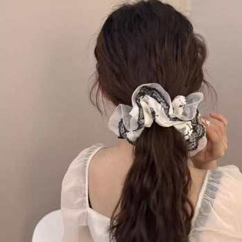 Scrunchie me motive lulesh