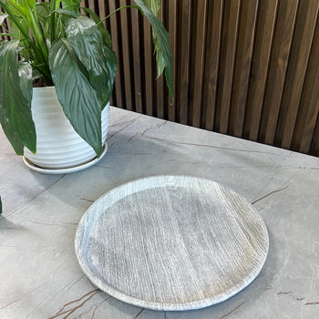 Tabaka servirjeje rrethore në ngjyrë argjendi