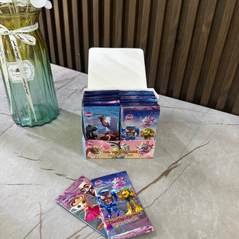 Pako suprizë me karta lojë për fëmijë, personazhe të ndryshme