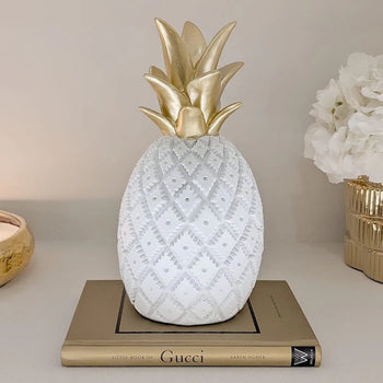 Ananas me bisht gold dhe detaje të punuara, ngjyrë e bardhë 25 cm