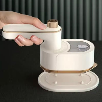 Mini hekur rrobash për udhëtime