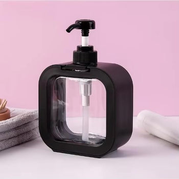 Dispenser material akrilik me mbrojtëse kapak e spurcim