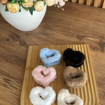 Kapëse Flokësh në formë zemre.