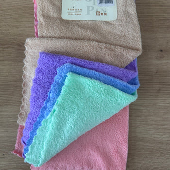 Set me 5 peshqirë për pastrim material mikrofibër