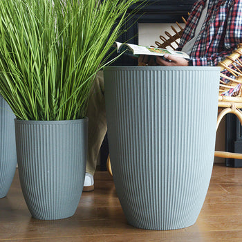 Vazo plastike lisho me dizenjo çimento