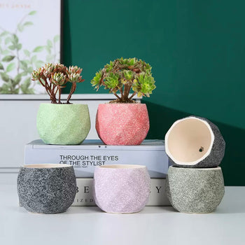 Vazo dekorative me efekt teksture dizajn gjeometrik