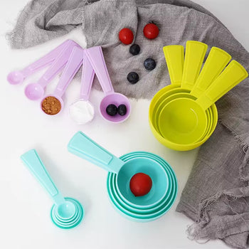 Set me 9 lugë matëse plastike ngjyrë blu