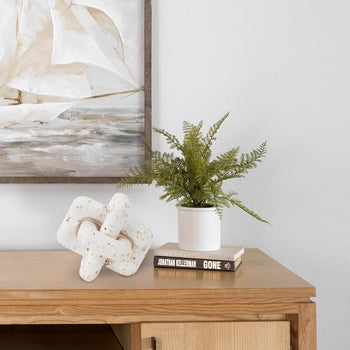 Statujë nyje në formë drejtkëndore