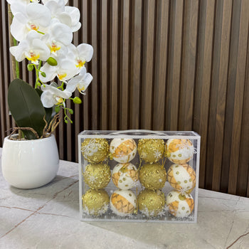 Set topash në ngjyra silver, me temina dhe cantë transparente