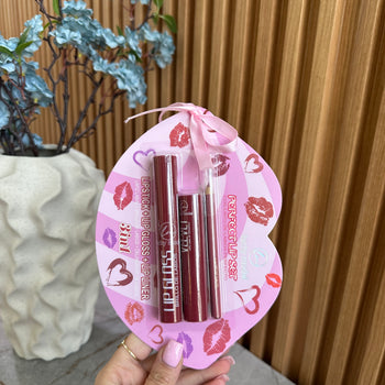 Set buzësh me lip gloss dhe laps buzësh