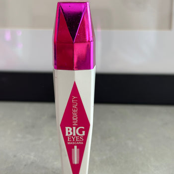 Rimel për qerpikët Huda Beauty