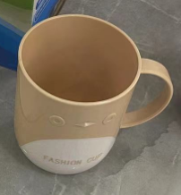 Filxhan plastik Fashion Cup, mente + e bardhë, 8.5*H10cm