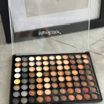 Eyeshadow palette 88 color