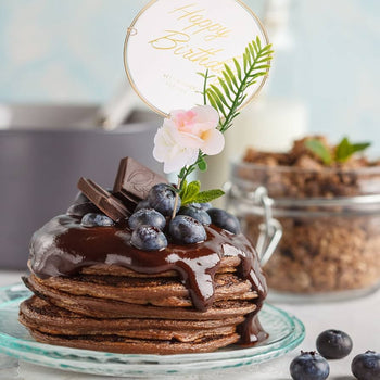 Dekor për tortën me lule rozë dhe shkrim (cake topper)